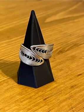 Sara Coventry “Caress” silver tone filigree adjustable ring vintage 1975 sz 6-9